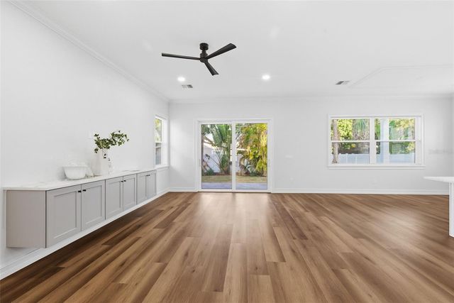 3829 71ST STREET N, St Petersburg, FL 33709