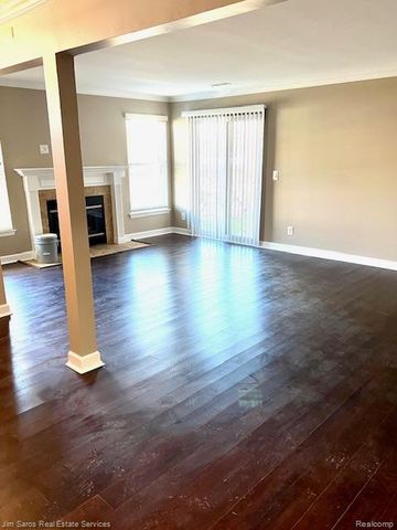 56146 CHESAPEAKE Trail, Shelby Charter Township, MI 48316