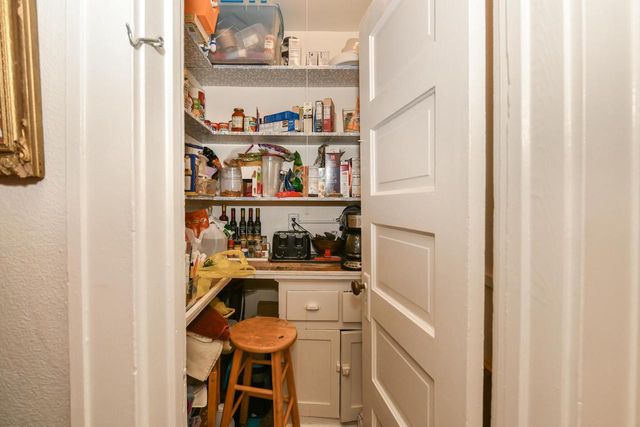 2157 S 56th STREET, West Allis, WI 53219