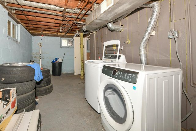 2157 S 56th STREET, West Allis, WI 53219