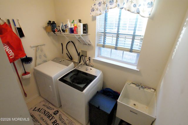 6 Gaskill Drive, Little Egg Harbor, NJ 08087