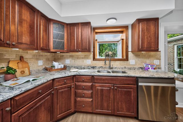 6424 Camp Superior Drive, Sycamore Twp, OH 45241