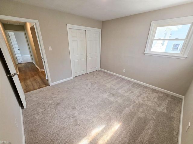 1403 Hodges Ferry RD, Portsmouth, VA 23701