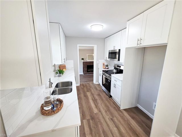 1403 Hodges Ferry RD, Portsmouth, VA 23701