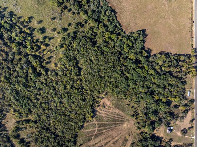 3211 FM 3403, Lincoln, TX 78948