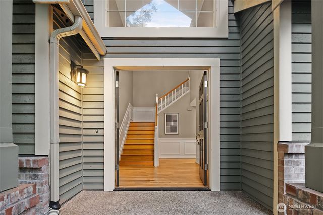 1308 233rd Avenue SE, Sammamish, WA 98075