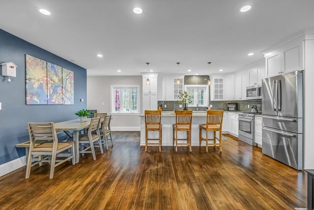 71 Bacon Street, Natick, MA 01760