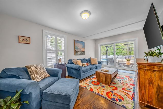 71 Bacon Street, Natick, MA 01760