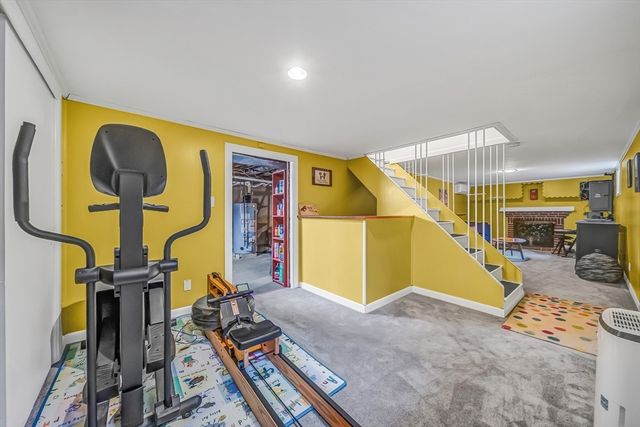 71 Bacon Street, Natick, MA 01760