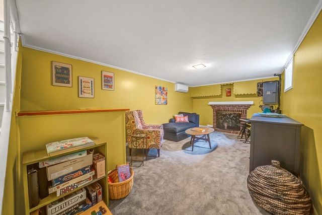 71 Bacon Street, Natick, MA 01760