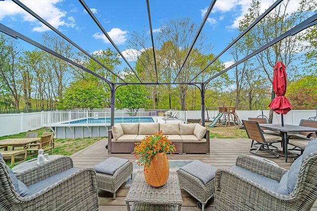 71 Bacon Street, Natick, MA 01760