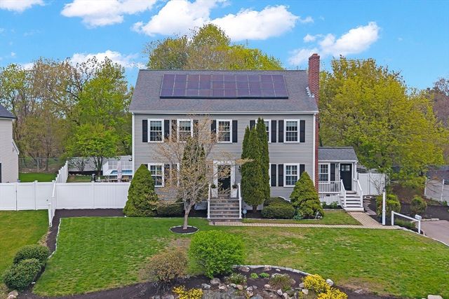 71 Bacon Street, Natick, MA 01760