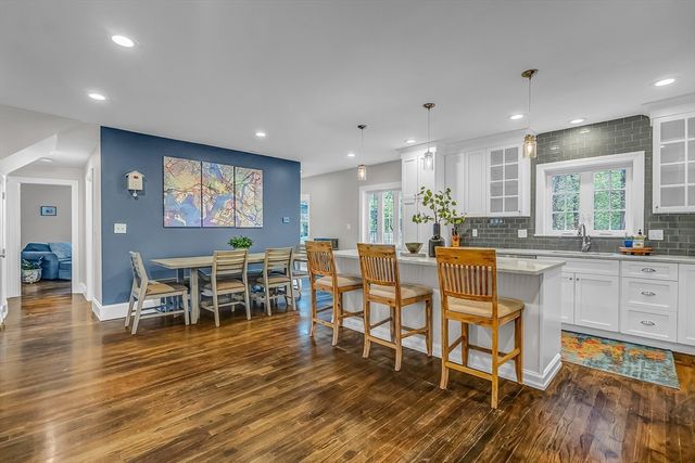 71 Bacon Street, Natick, MA 01760