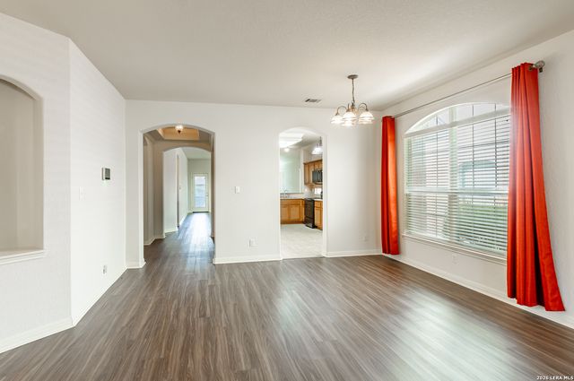 548 THURBER DR, Schertz, TX 78154