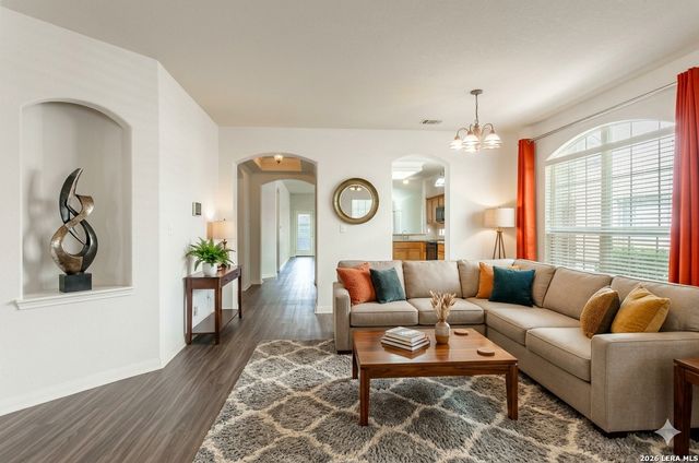 548 THURBER DR, Schertz, TX 78154