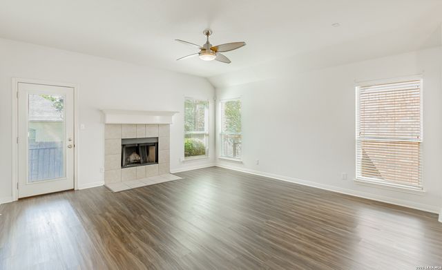 548 THURBER DR, Schertz, TX 78154