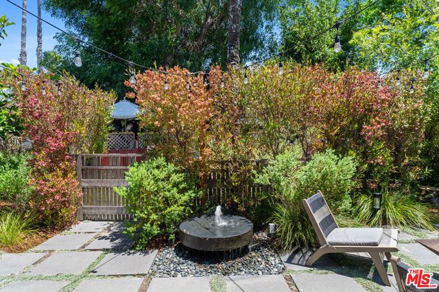 929 Marco Place, Venice, CA 90291