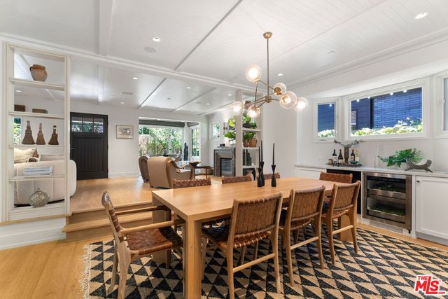 929 Marco Place, Venice, CA 90291