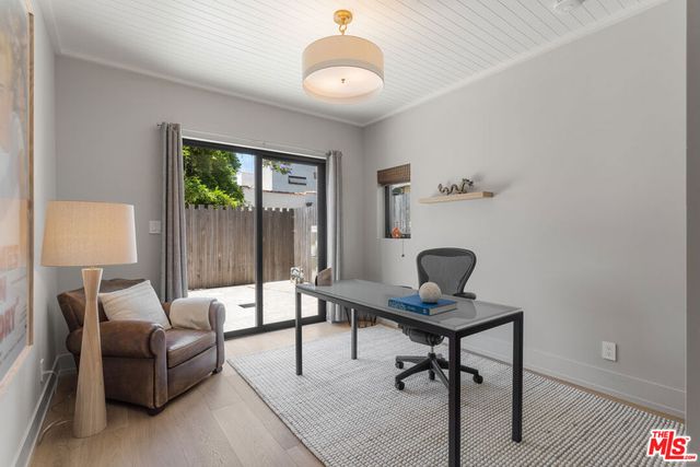 929 Marco Place, Venice, CA 90291