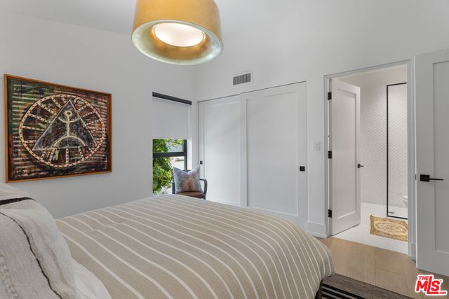 929 Marco Place, Venice, CA 90291