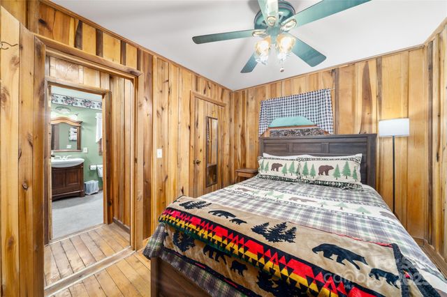 210 Bear Pen Road, Burnsville, NC 28714