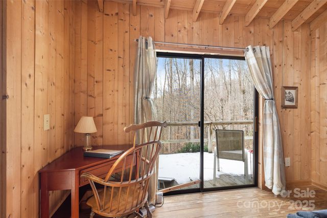 210 Bear Pen Road, Burnsville, NC 28714