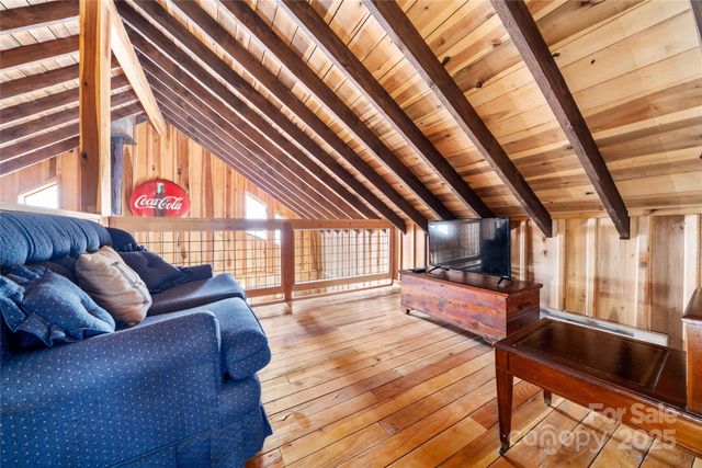 210 Bear Pen Road, Burnsville, NC 28714