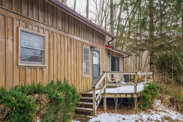 210 Bear Pen Road, Burnsville, NC 28714