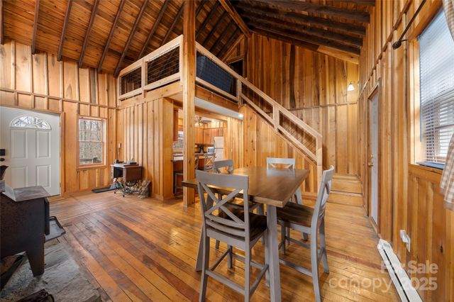 210 Bear Pen Road, Burnsville, NC 28714