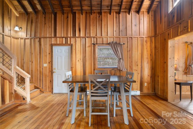 210 Bear Pen Road, Burnsville, NC 28714