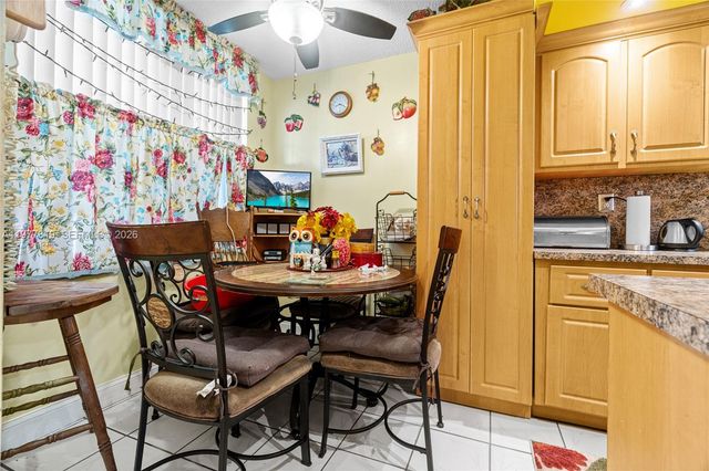 2998 NW 48th Ter 420, Lauderdale Lakes, FL 33313