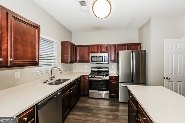 1585 Tigris Court, College Park, GA 30349