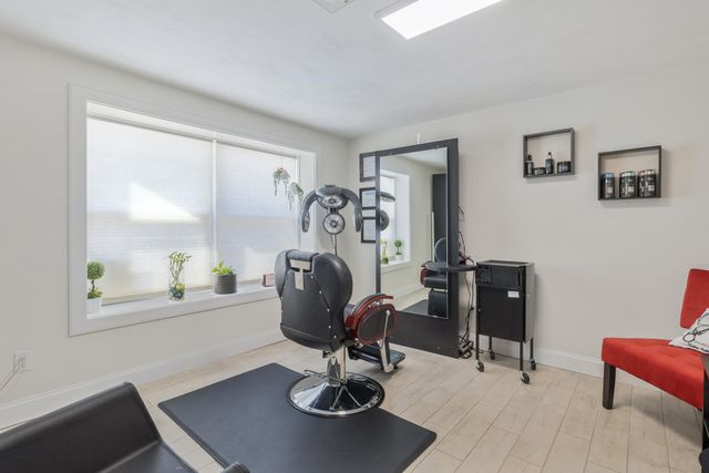 712 Main Street, Hyannis, MA 02601