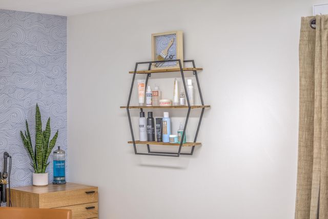 712 Main Street, Hyannis, MA 02601