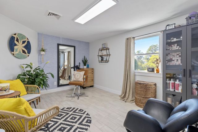 712 Main Street, Hyannis, MA 02601