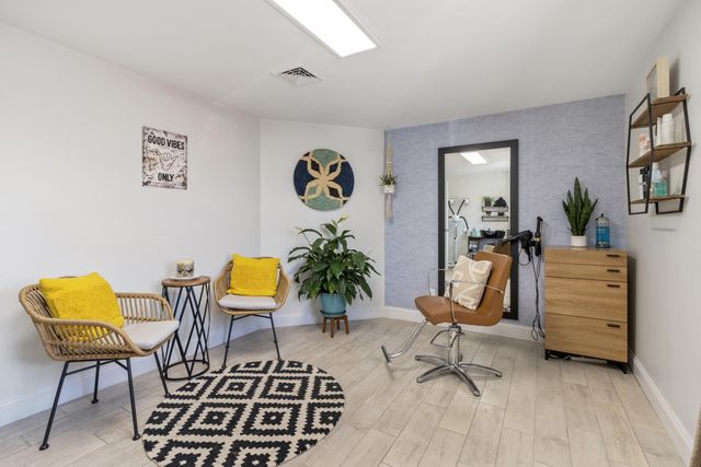 712 Main Street, Hyannis, MA 02601