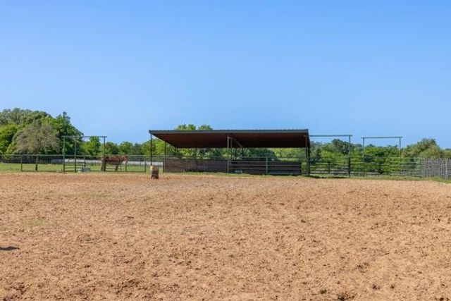 6808 Cedar Hill Road, Brenham, TX 77833
