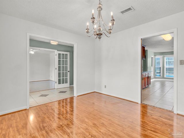 1009 Fleming Dr, Pensacola, FL 32514