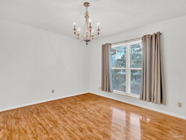 1009 Fleming Dr, Pensacola, FL 32514