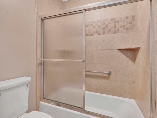 1009 Fleming Dr, Pensacola, FL 32514