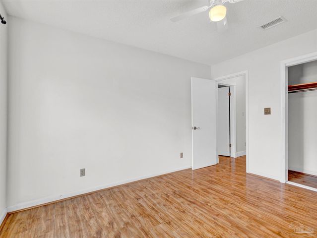 1009 Fleming Dr, Pensacola, FL 32514