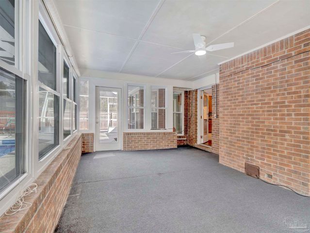 1009 Fleming Dr, Pensacola, FL 32514