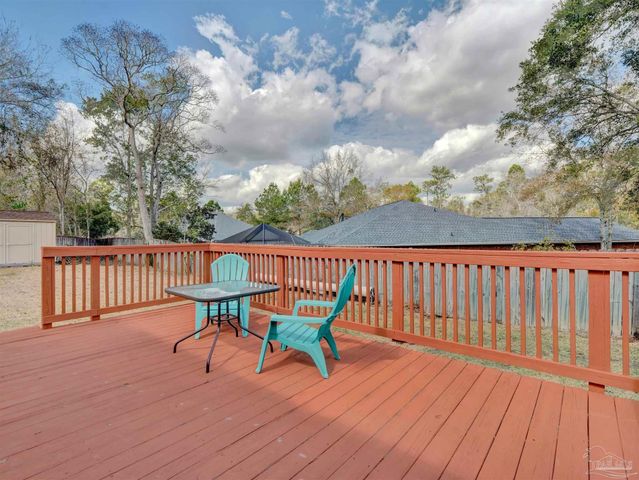 1009 Fleming Dr, Pensacola, FL 32514