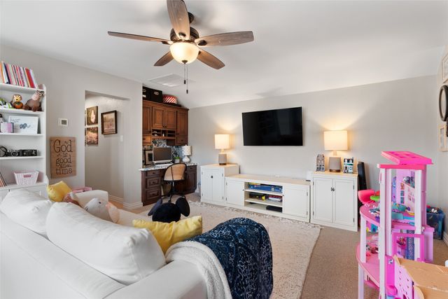 2305 Silver Maple Drive, St Paul, TX 75098