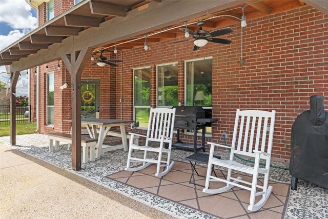 2305 Silver Maple Drive, St Paul, TX 75098