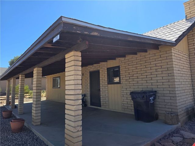 7710 E Oxbow Drive, Kingman, AZ 86401
