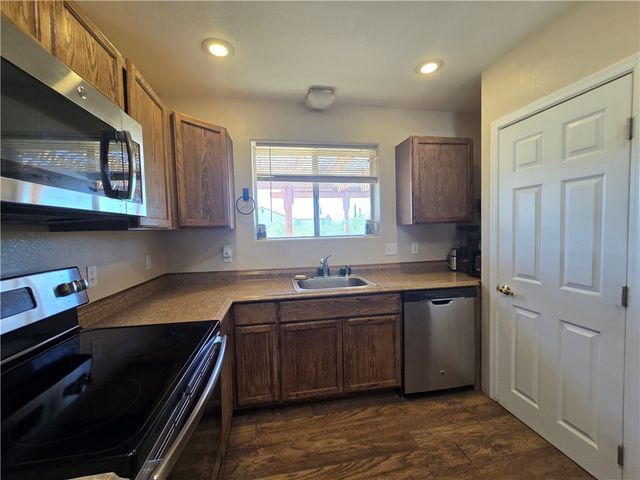 7710 E Oxbow Drive, Kingman, AZ 86401