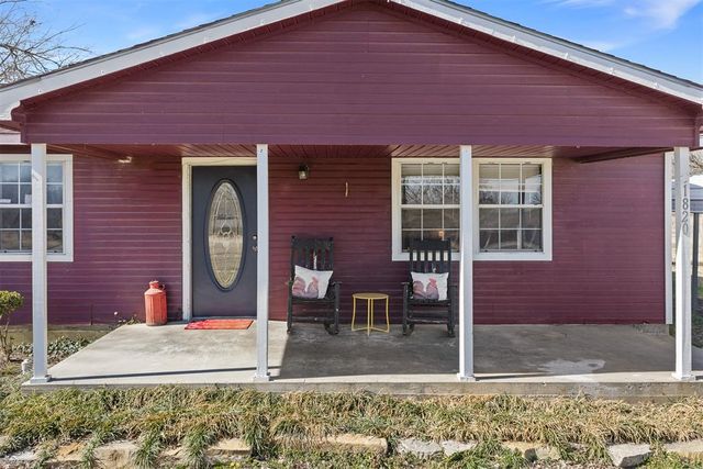 1820 W 14th Street, Sulphur, OK 73086