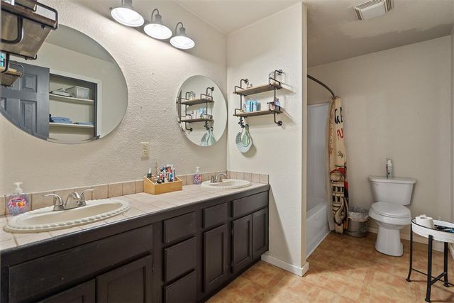 1820 W 14th Street, Sulphur, OK 73086