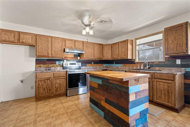 1820 W 14th Street, Sulphur, OK 73086